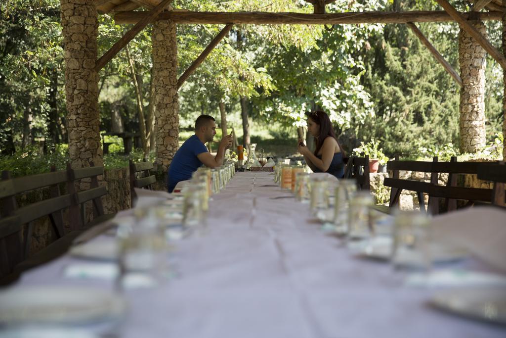 מלון Leskovik Farma Sotira מראה חיצוני תמונה