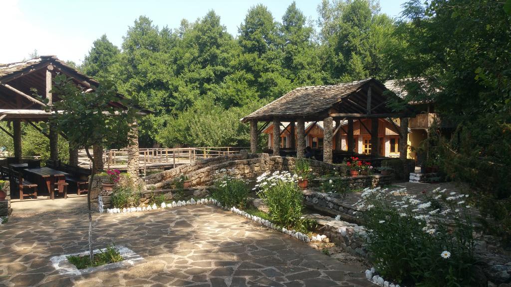 מלון Leskovik Farma Sotira מראה חיצוני תמונה
